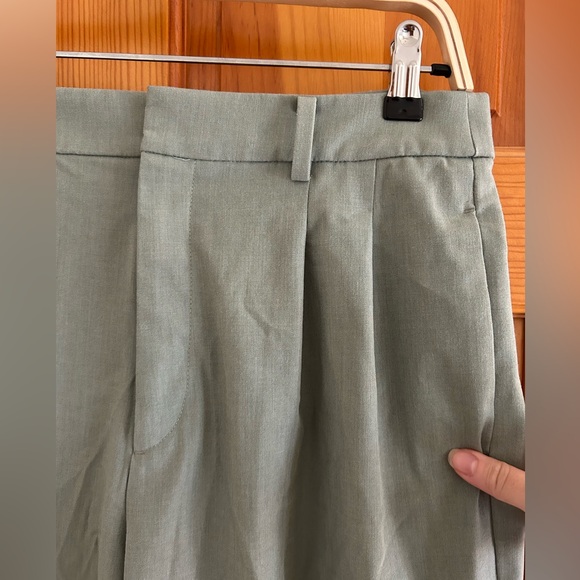 Uniqlo Light Green Pleated Wide Pants Trousers Dress Pants - Picture 5 of 6